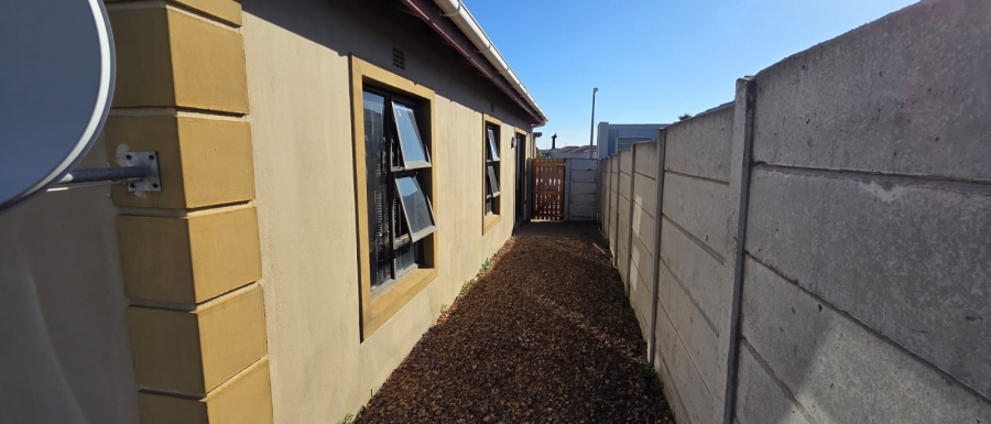 To Let 3 Bedroom Property for Rent in Hagley Western Cape